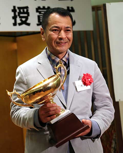 第65回記念光陽展・写真集・授賞式：光陽会賞を受賞した浜野洋一会員
